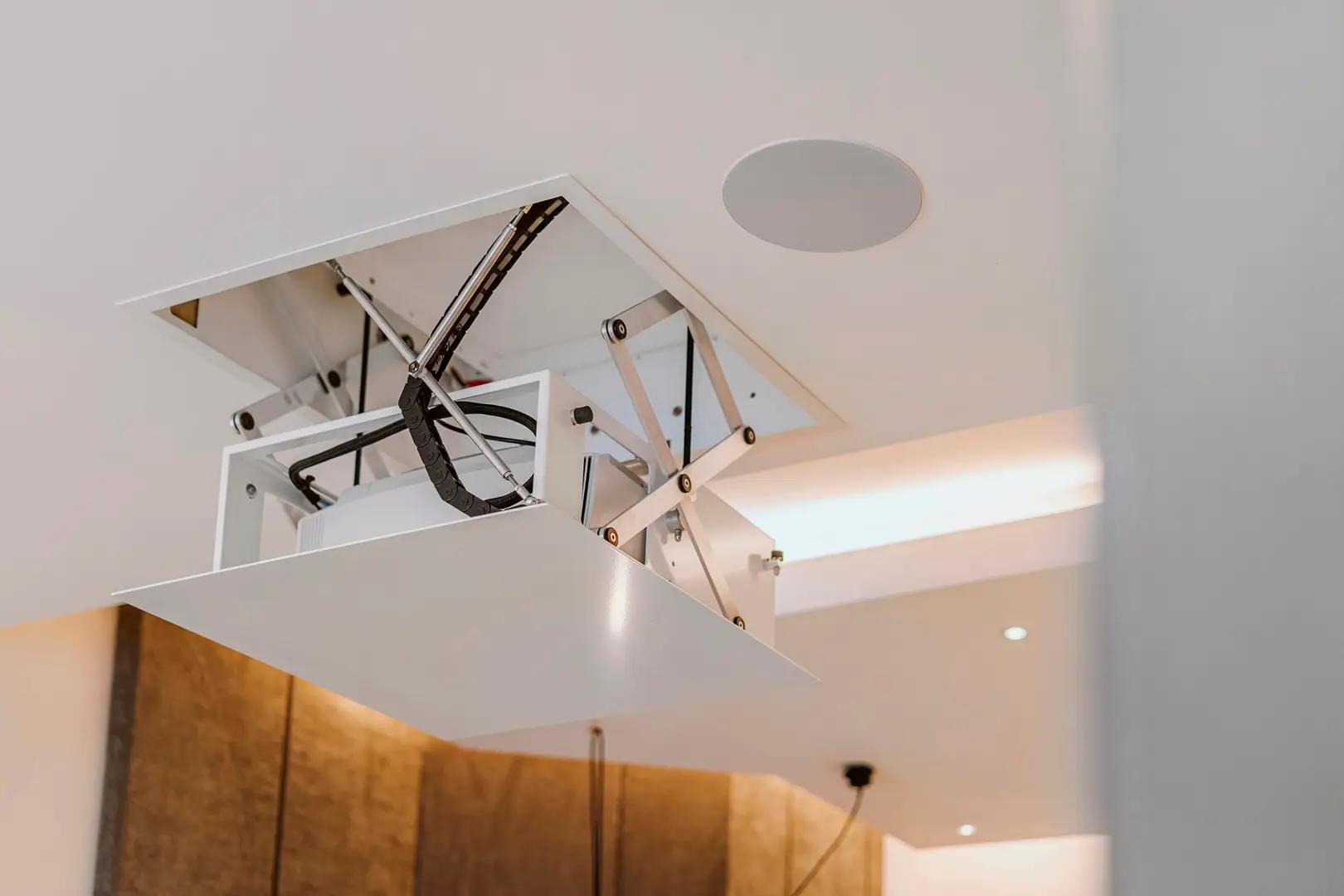 Future Automation PD2.5 Projector Ceiling Lift
