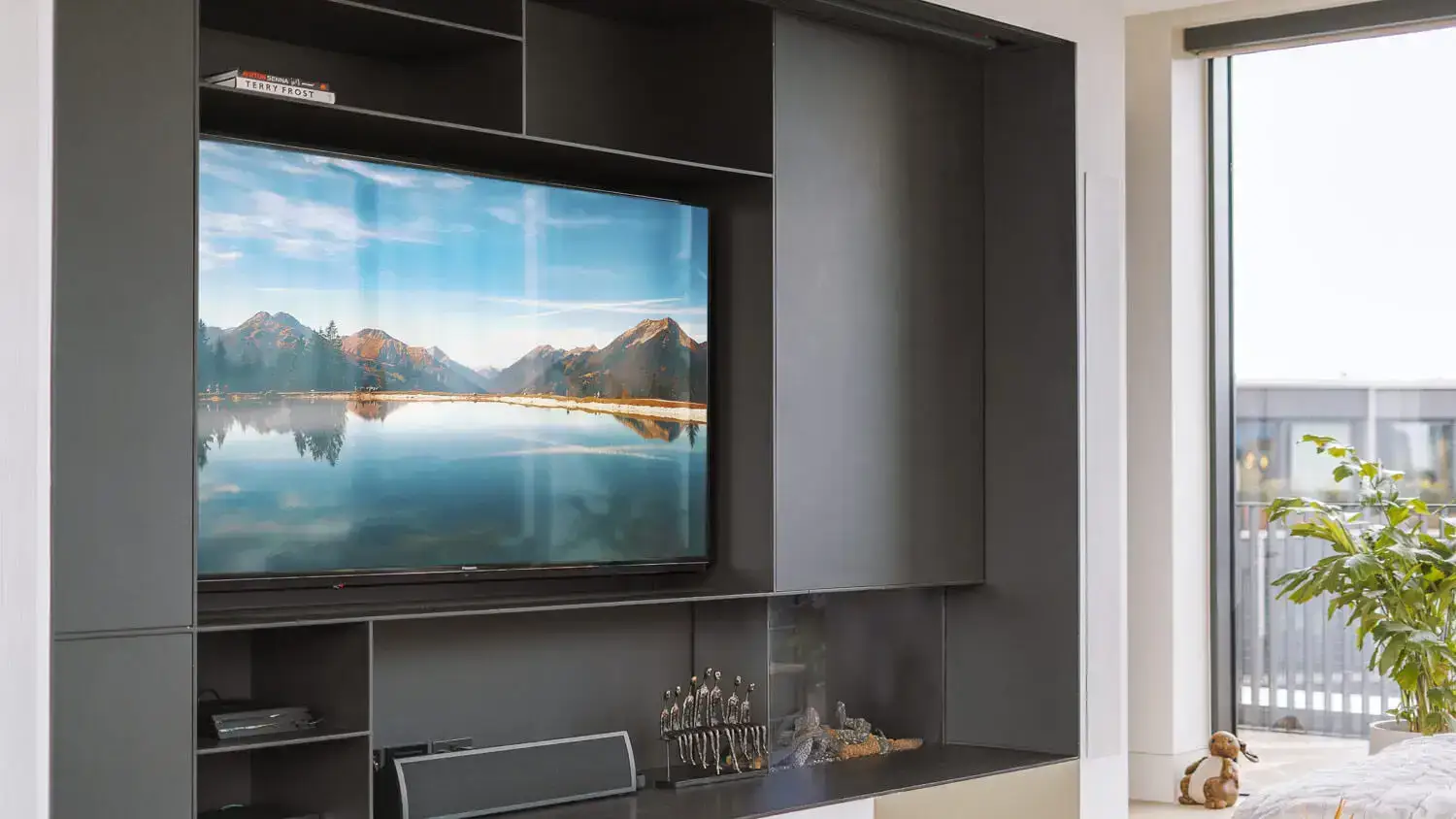 Future Automation PS80 Articulated TV Mount