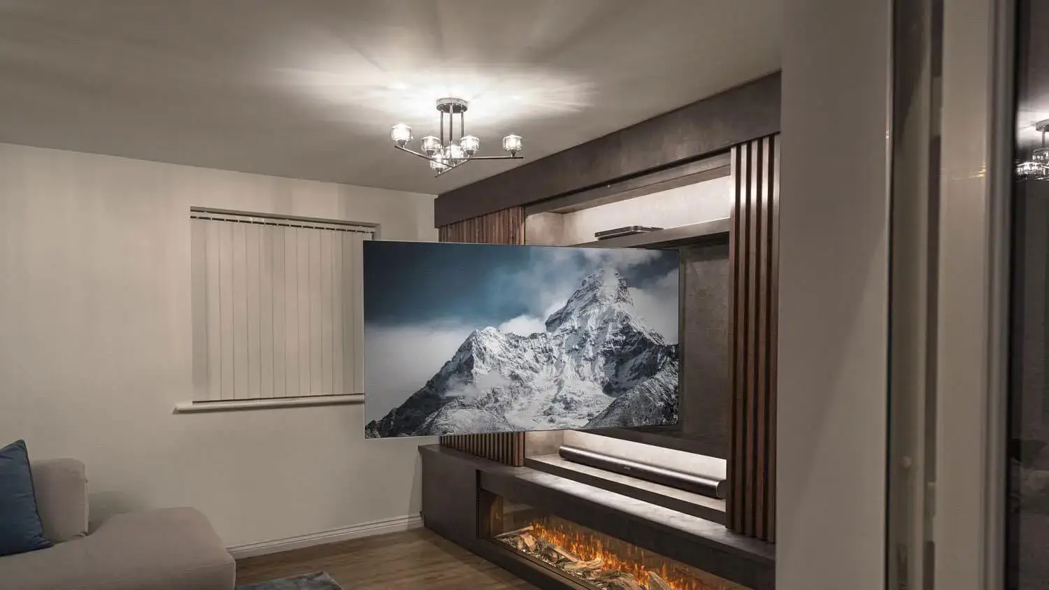 Future Automation QA2 - Motorised Swivel TV Mount