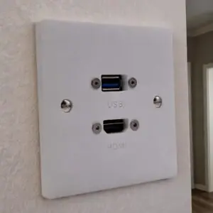 hdmi and usb sockets on a single gang wall plate