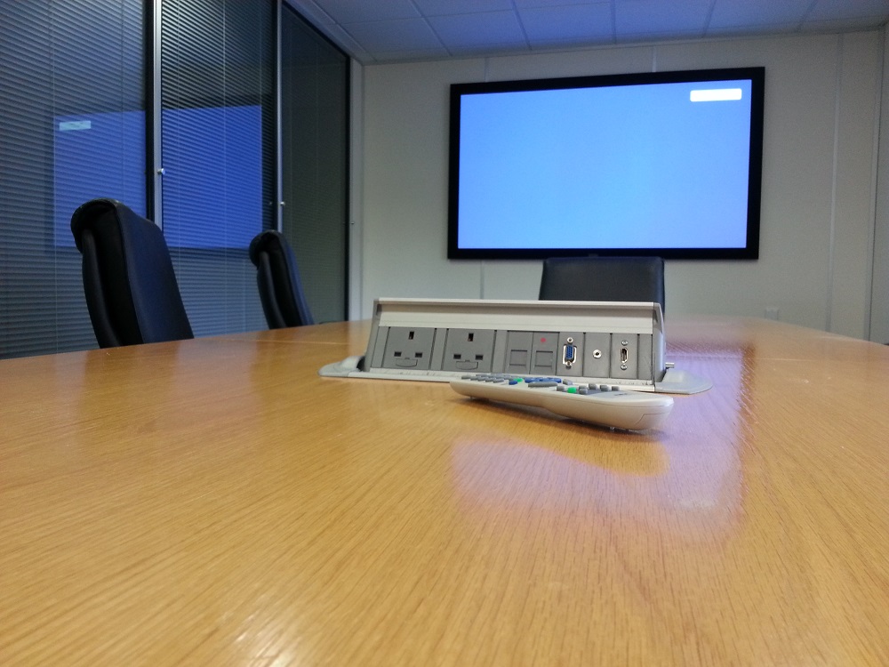Desktop Projector Connection Module