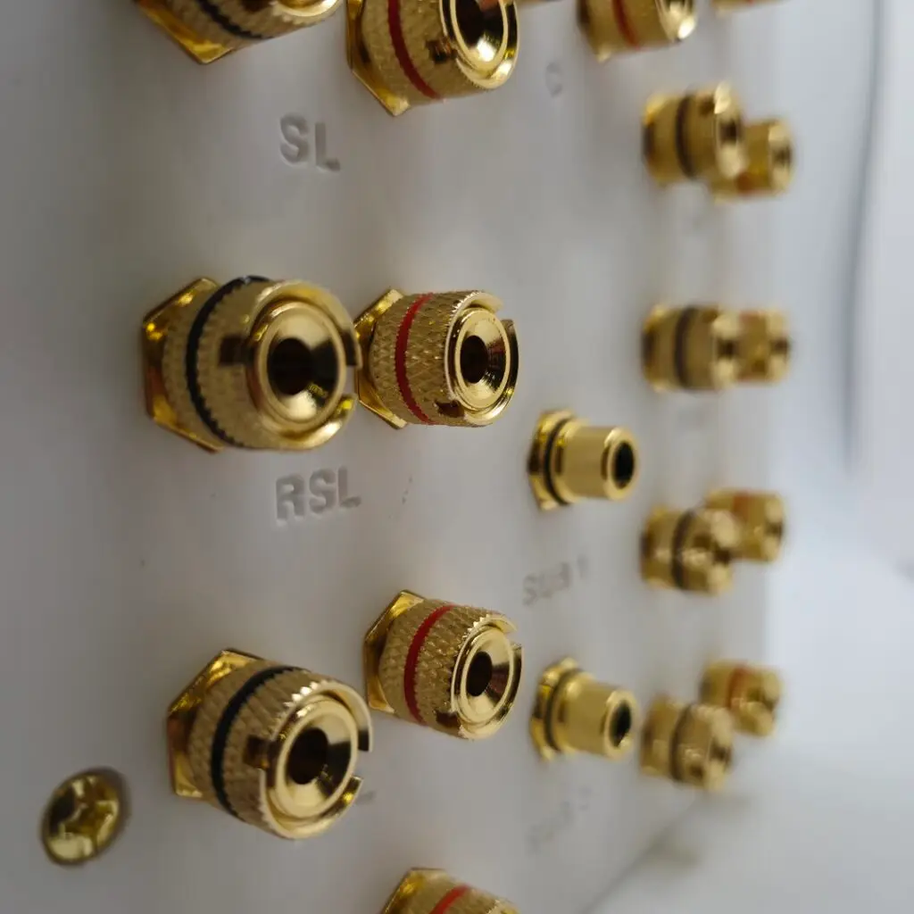 7.2.4 dolby atmos speaker wall plate